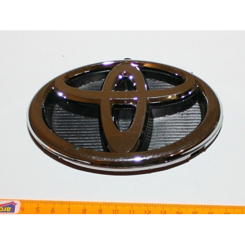 эмблема toyota