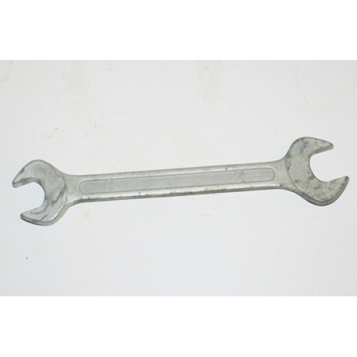ключ рожковый 22*24 россия
