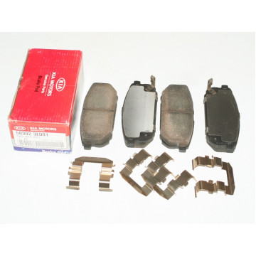 колодки тормозные kia sorento 02-09г kyron05 rexton 0