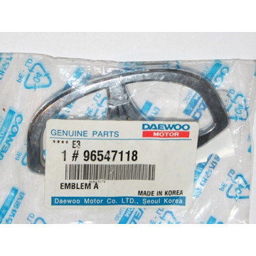 эмблема daewoo лилия nubira перед.