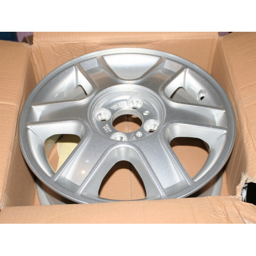 диск колесный r-15/4*100/d60.1/et50/6j renault logan