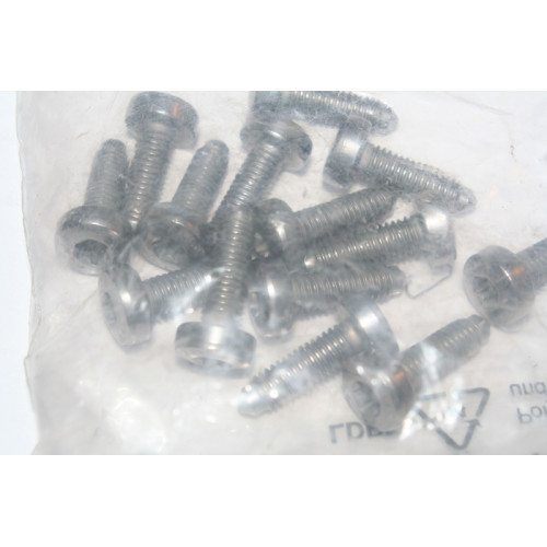 болт м6*20 torx