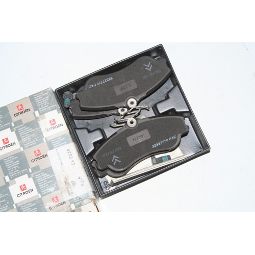 колодки тормозные peugeot paptner 206 00-09 berlingo 96-08
