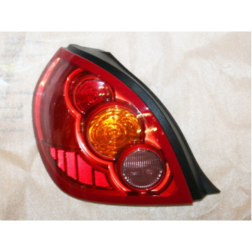 фонарь задний nissan almera