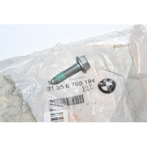 болт м8* 35 бурт bmw