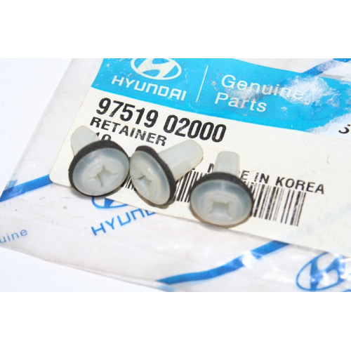 клипса под саморез hyundai kia