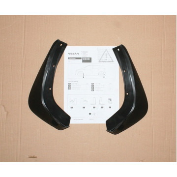 брызговики nissan note 05-13 передние к-т