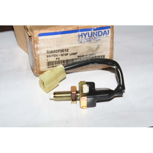 выключатель педали тормоза hyundai mitsubishi subaru toyota daihatsu