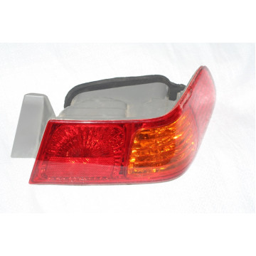 фонарь задний toyota camry gracia 99-01 правый брак