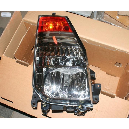 фара nissan atlas cabstar 06-08 пр