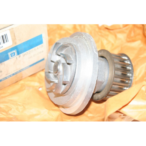 помпа opel 1.6d