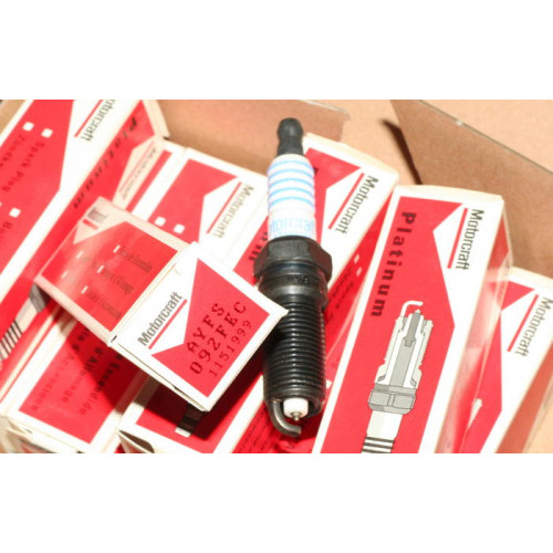 свеча ford 1151999 focus mazda tribute cadillac cts srx sts