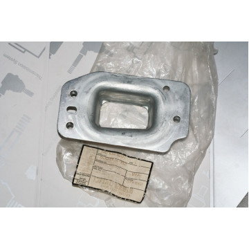 кронштейн skoda rapid fabia 2 roomster seat toledo