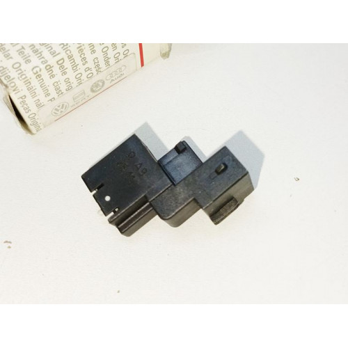 выключатель замка багажника seat leon toledo octavia passat