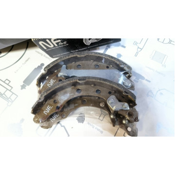 колодки тормозные volkswagen polo 95-02 fabia 11-15 ibiza 09-17 lupo 99-06 200х40мм