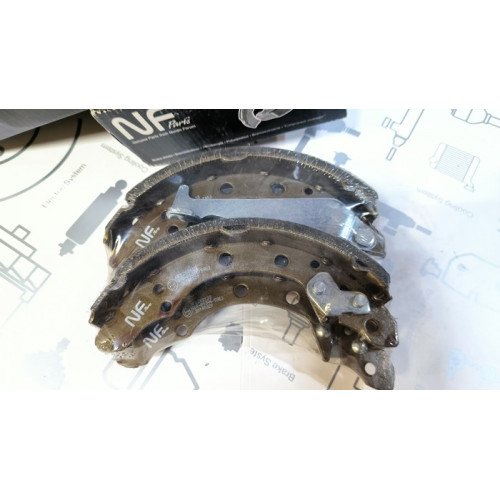 колодки тормозные volkswagen polo 95-02 fabia 11-15 ibiza 09-17 lupo 99-06 200х40мм