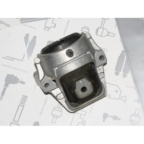 подушка двиг audi a4 07-15 a5 07-17 q5 08-17