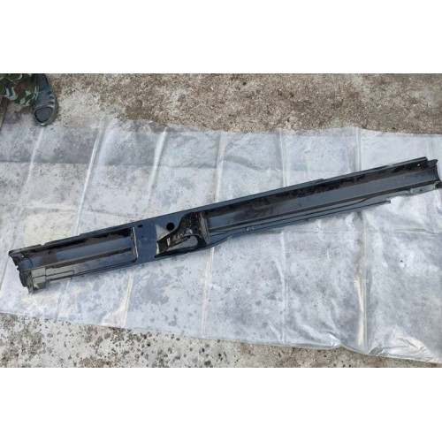 порог nissan prairie pro m11 правый