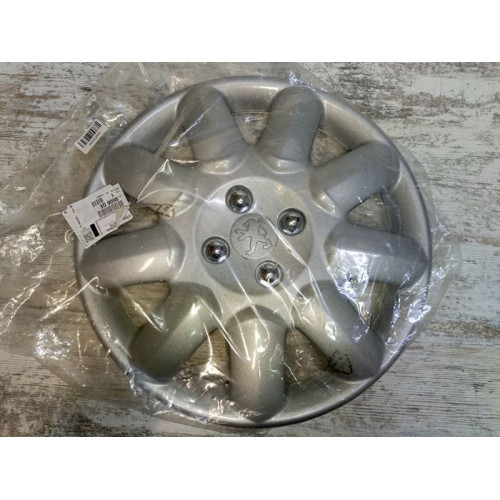 колпак колеса r14 peugeot 107