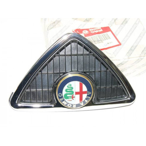 решетка радиатора alfa romeo 145 146