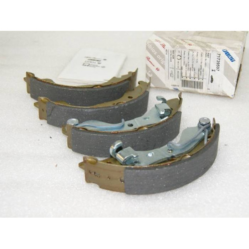 колодки тормозные fiat punto 99-03 задние барабанные