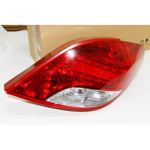 фонарь задний peugeot 207 правый