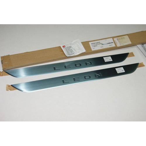 накладки порогов seat leon 13-20