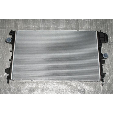 радиатор охлаждения opel vectra c 1.9 cdti fiat croma saab cadillac
