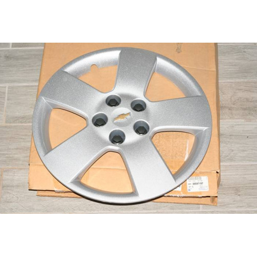 колпак колеса r-16 chevrolet hhr