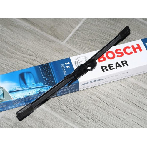 щетка стеклоочистителя 24см mercedes w176 bosch