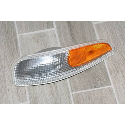 поворотник chevrolet corvette c5 97-04 левый