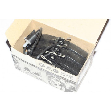 колодки тормозные audi a4 95-01 golf 3 93-99 polo 3 95-01 передние