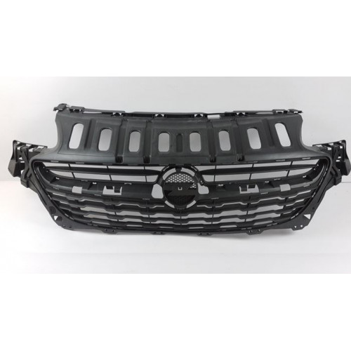 решетка радиатора opel corsa e