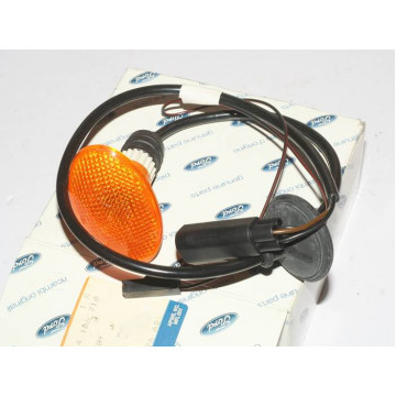 поворотник передний ford fiesta 95-01г