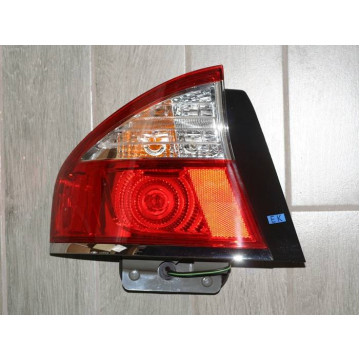 фонарь задний subaru legacy 03-09