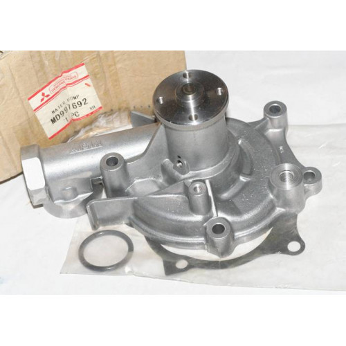 помпа mitsubishi colt galant lancer 1.8d