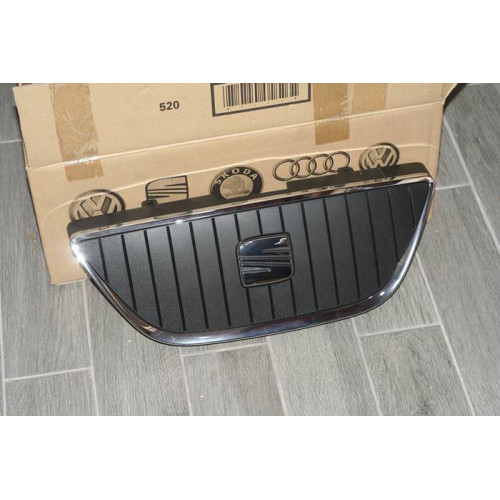 решетка радиатора seat ibiza