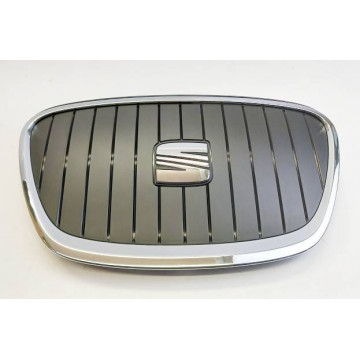 решетка радиатора seat leon 2009-2012