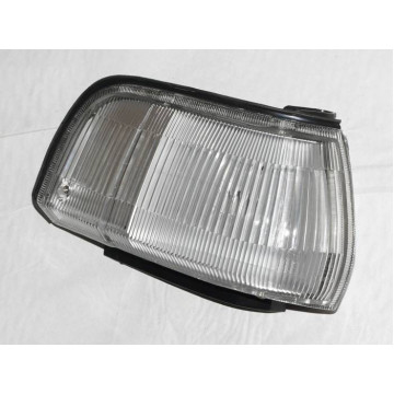 поворотник toyota corolla e90 87-93 левый