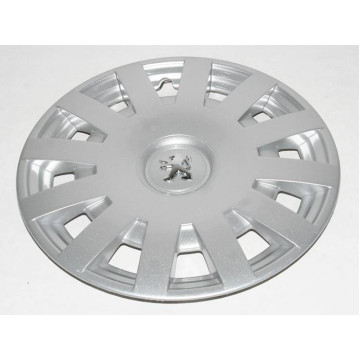 колпак колеса peugeot 207 15