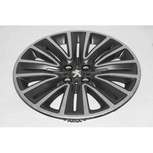 колпак колеса peugeot 2008