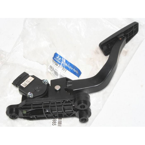 педаль газа hyundai tucson 2006-2010