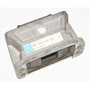 подушка двигателя mercedes 3002400518