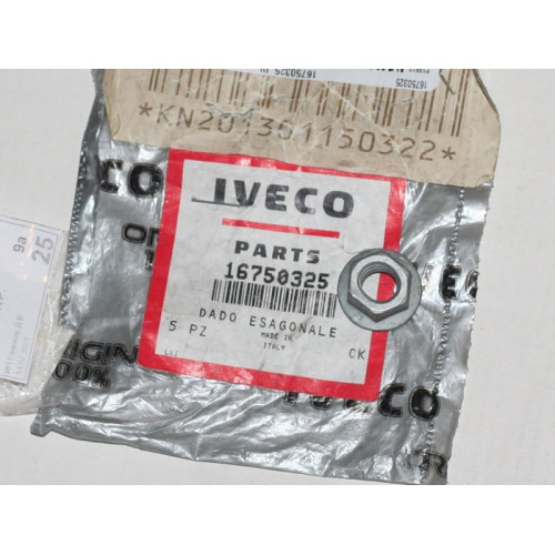 гайка м10*1.5 бурт iveco самоконтр.